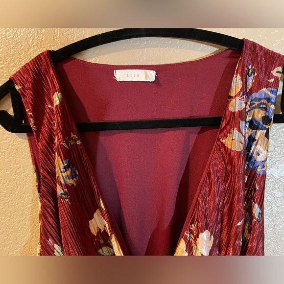 Lush Burgundy Fall Floral Maxi Dress - Picture 4 of 6